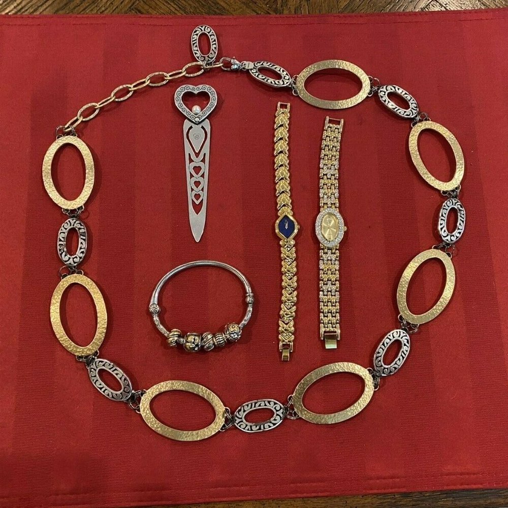 Bundle of Brighton, Pulsar, Elizabeth Taylor